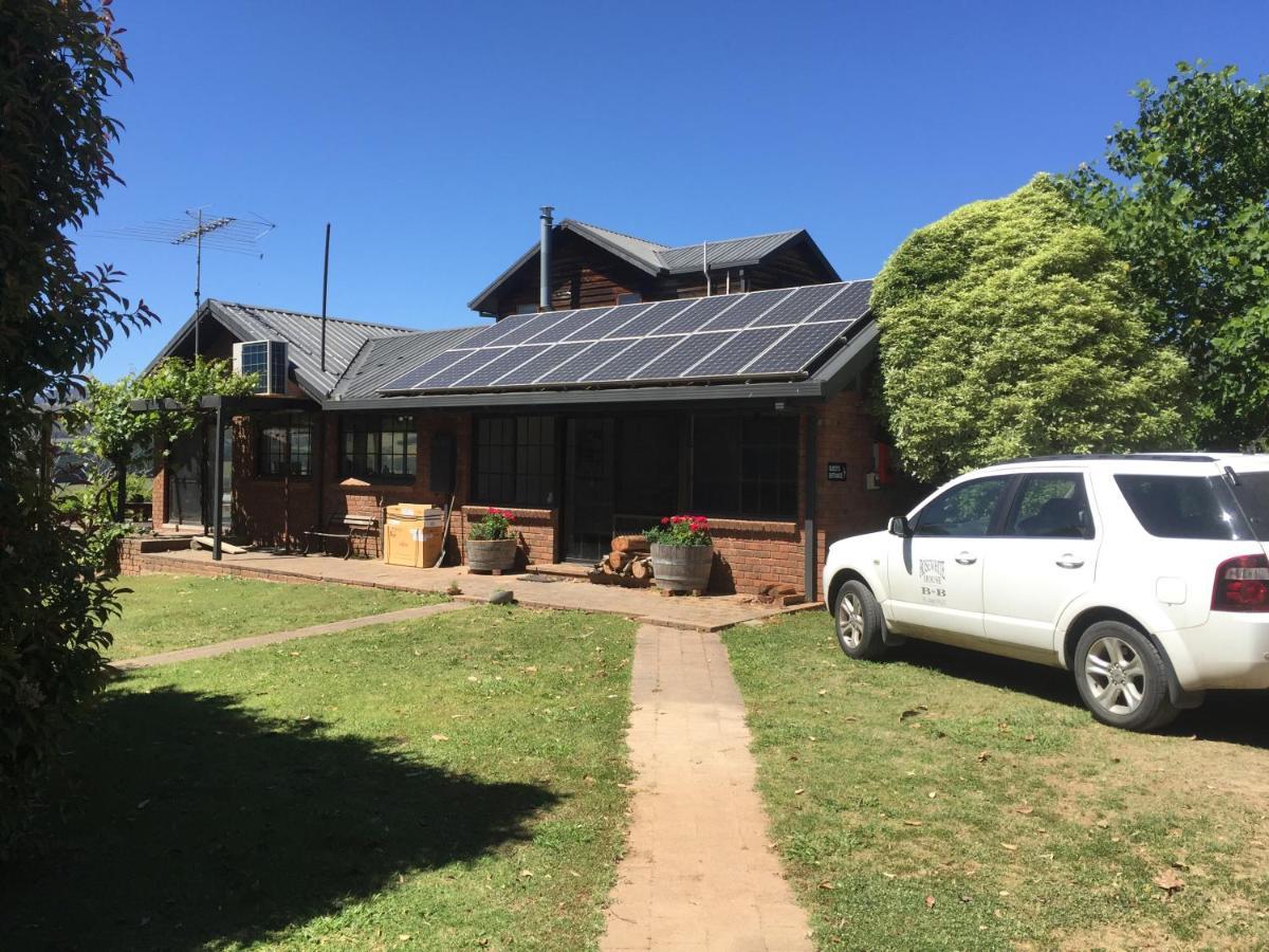 Rosewhite House Bed & Breakfast Myrtleford Exterior photo
